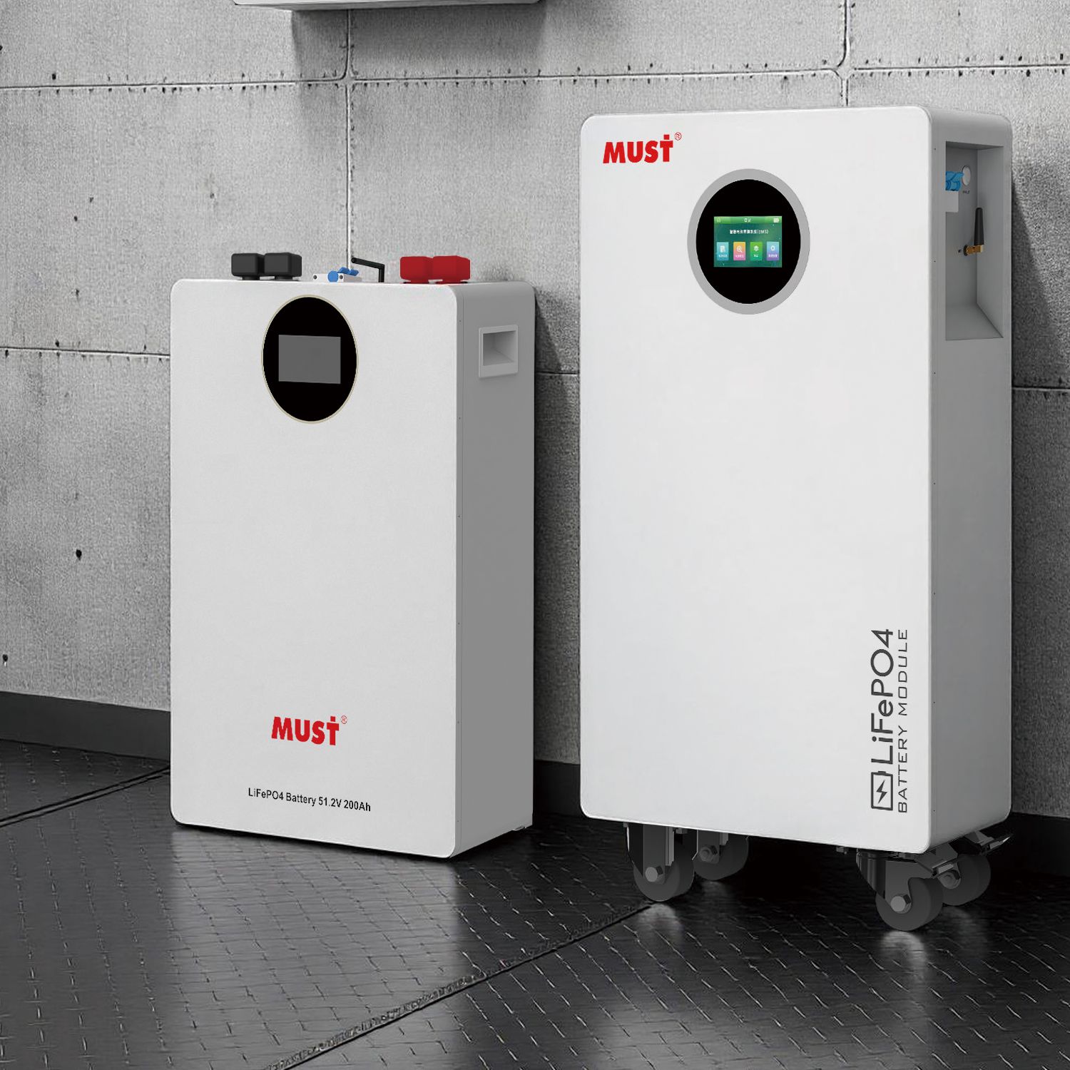 Batteries lithium LiFePO4 pour stockage solaire hybride
